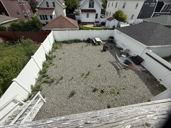 Building Photo - 75 Magoun Ave