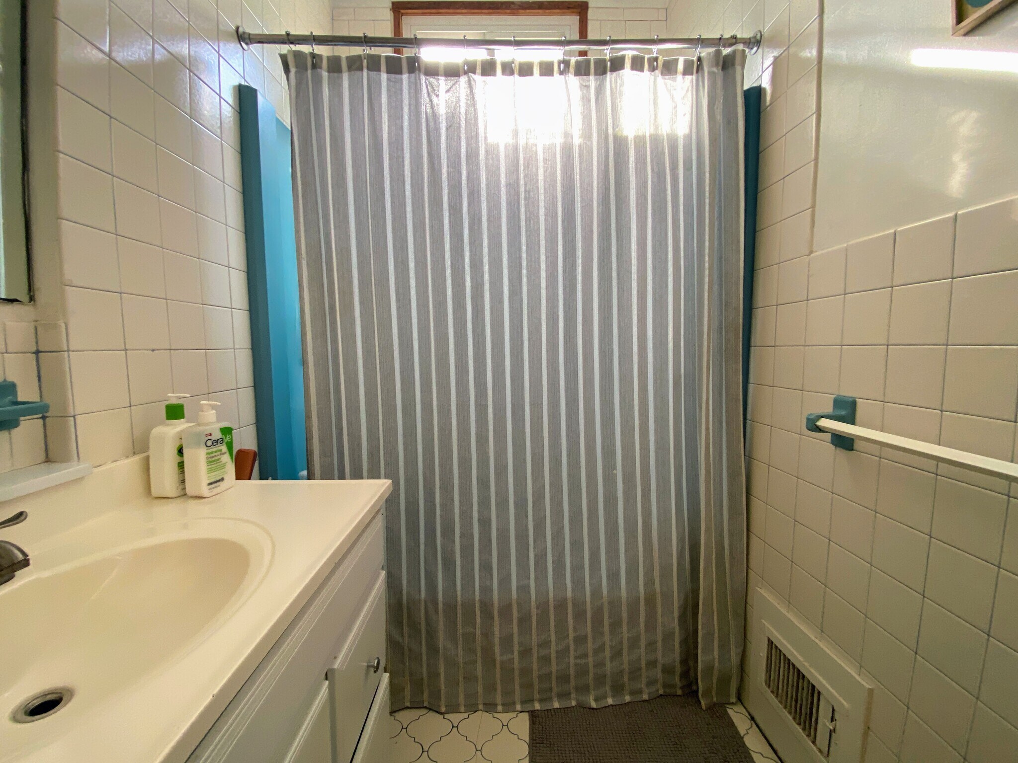 Building Photo - 24 Darling St