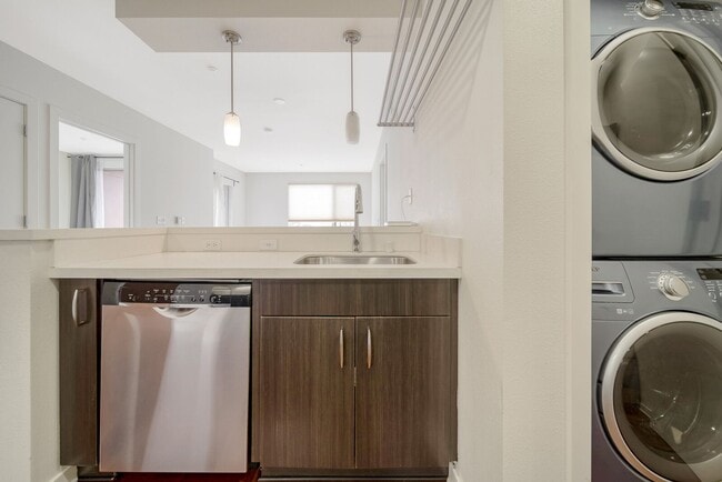 Building Photo - Condo for Rent in the Mission District - $...