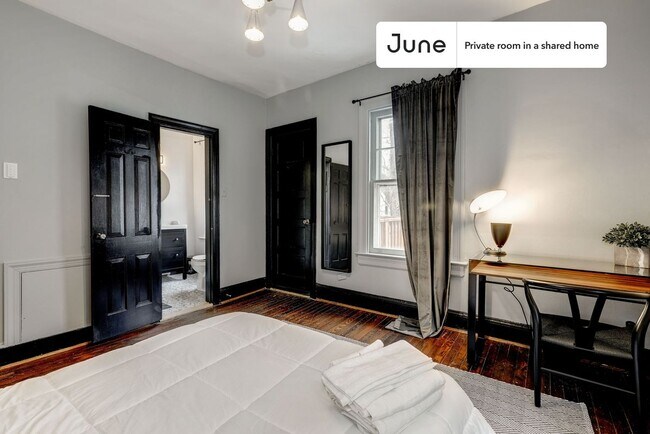 Building Photo - Room in Shared 7 bed/3.5 bath home