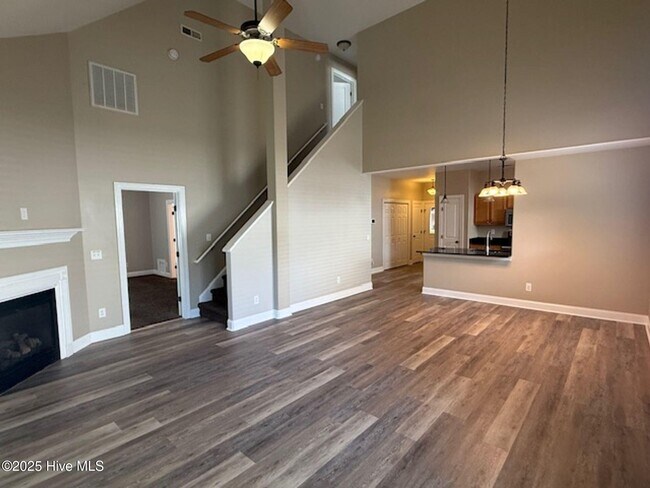 Building Photo - 103 Coree Way