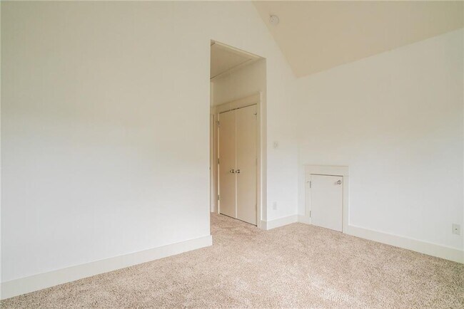 Building Photo - 1165 Poquito St