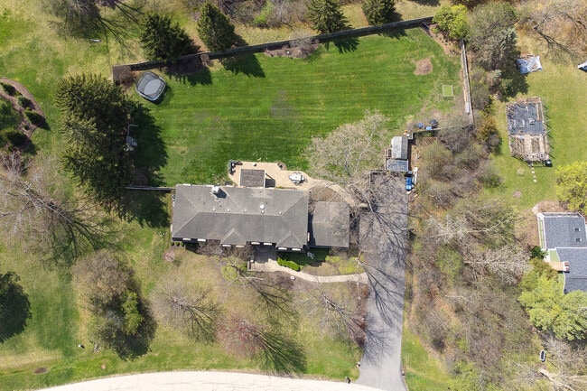 Building Photo - 877 Fair Way