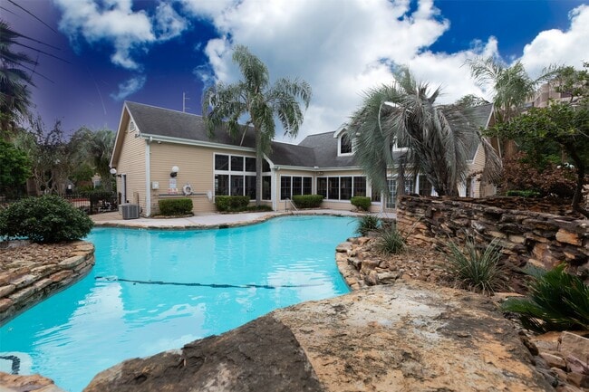 Building Photo - 2300 Old Spanish Trl