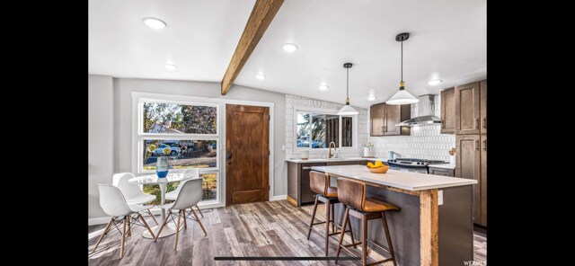 Building Photo - 4735 Highland Dr