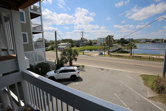 Building Photo - 606 Carolina Beach Ave S