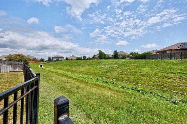 Building Photo - 540 Blue Agave Ln