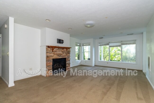 Building Photo - 2084 Allenridge Dr
