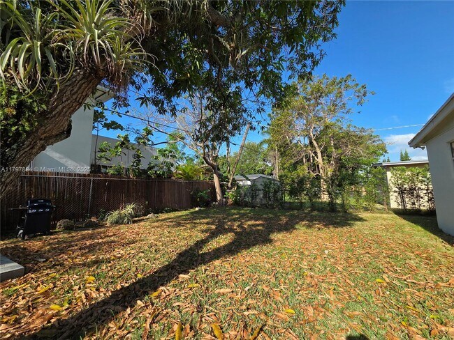 Building Photo - 3464 Frow Ave