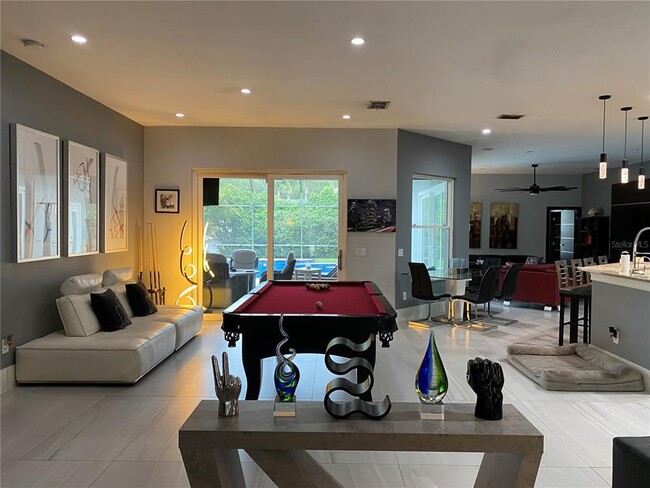 Building Photo - 1917 Pamlynne Pl