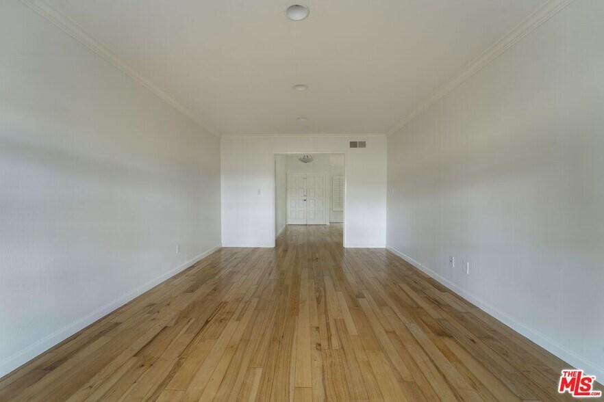 Building Photo - 3107 Hodler Dr