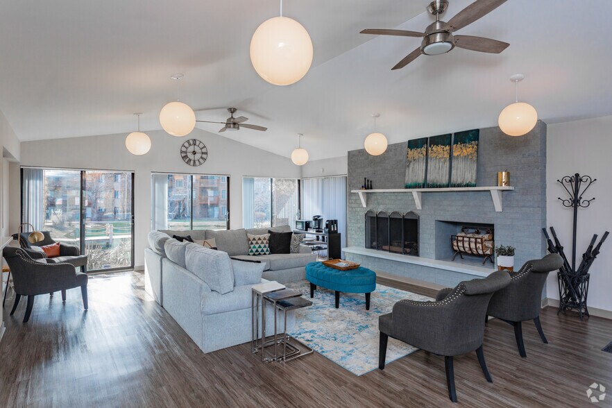 Building Photo - Arrowhead Apartment Homes