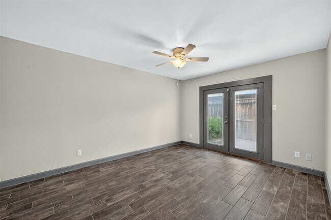 Building Photo - 8931 Gaylord Dr
