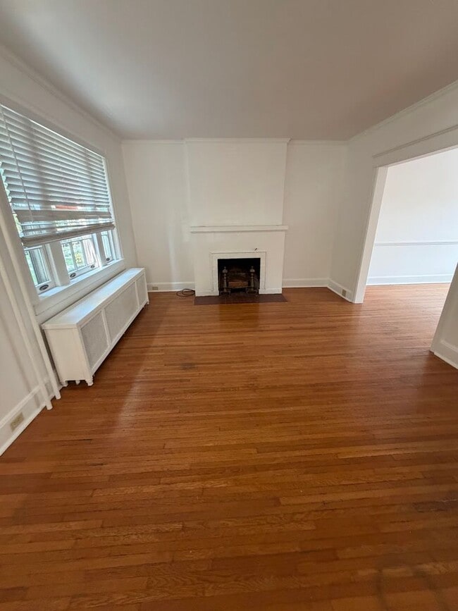 Building Photo - Spacious 4 Bedroom Home for Rent – Wyomissing