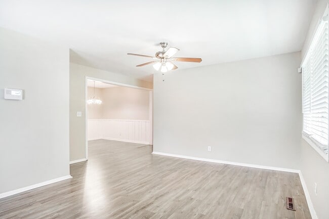 Building Photo - 3693 Larkspur Terrace