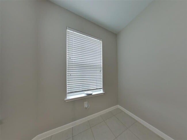 Building Photo - 612 Totem Trail Dr