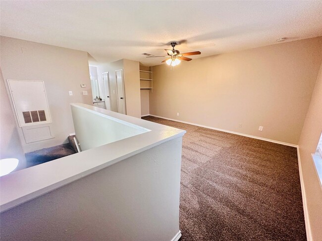 Building Photo - Ready for immediate occupancy! REMODELED L...