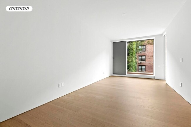 Building Photo - 251 W 14th St