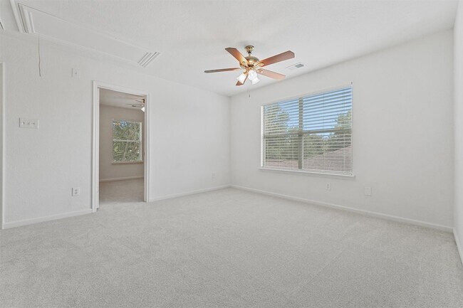 Building Photo - 11210 Log Cabin Ln