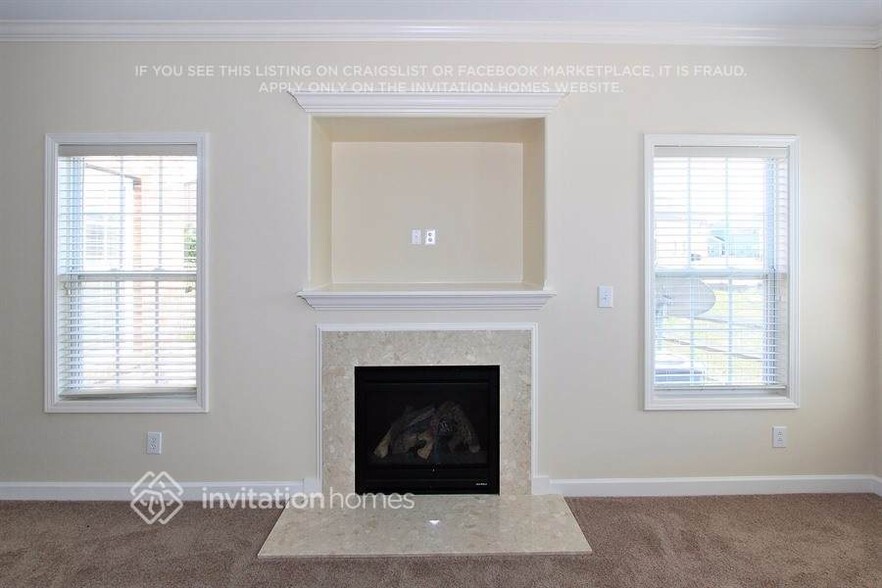 Building Photo - 5013 Clover Hill Rd