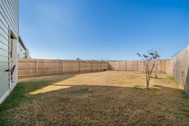 Building Photo - 7204 Sparkling Light Dr