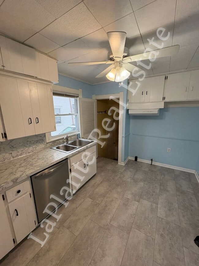 Building Photo - Charming 3-Bedroom Home in Central Toledo – Spacious Layout & Convenient Location