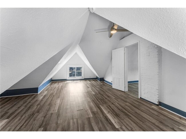 Building Photo - 2559 Aldrich Ave S