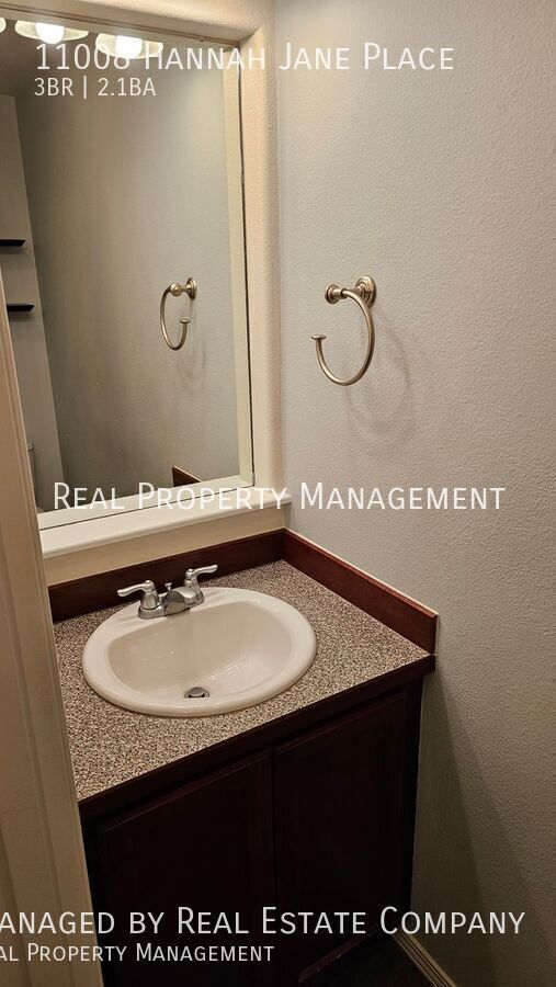 Building Photo - 11008 Hannah Jane Pl