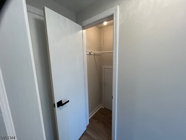 Building Photo - 34 Wagner Pl