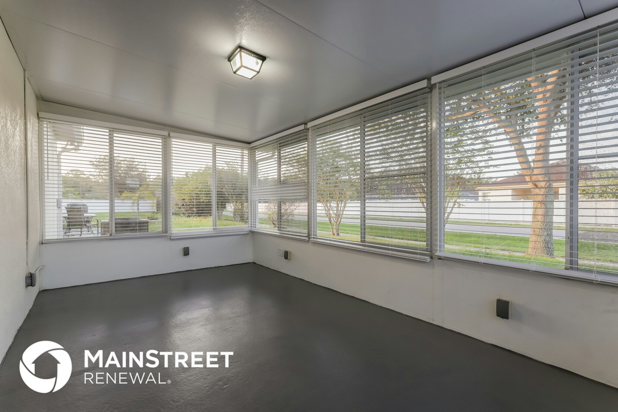 Building Photo - 935 Brenton Leaf Dr