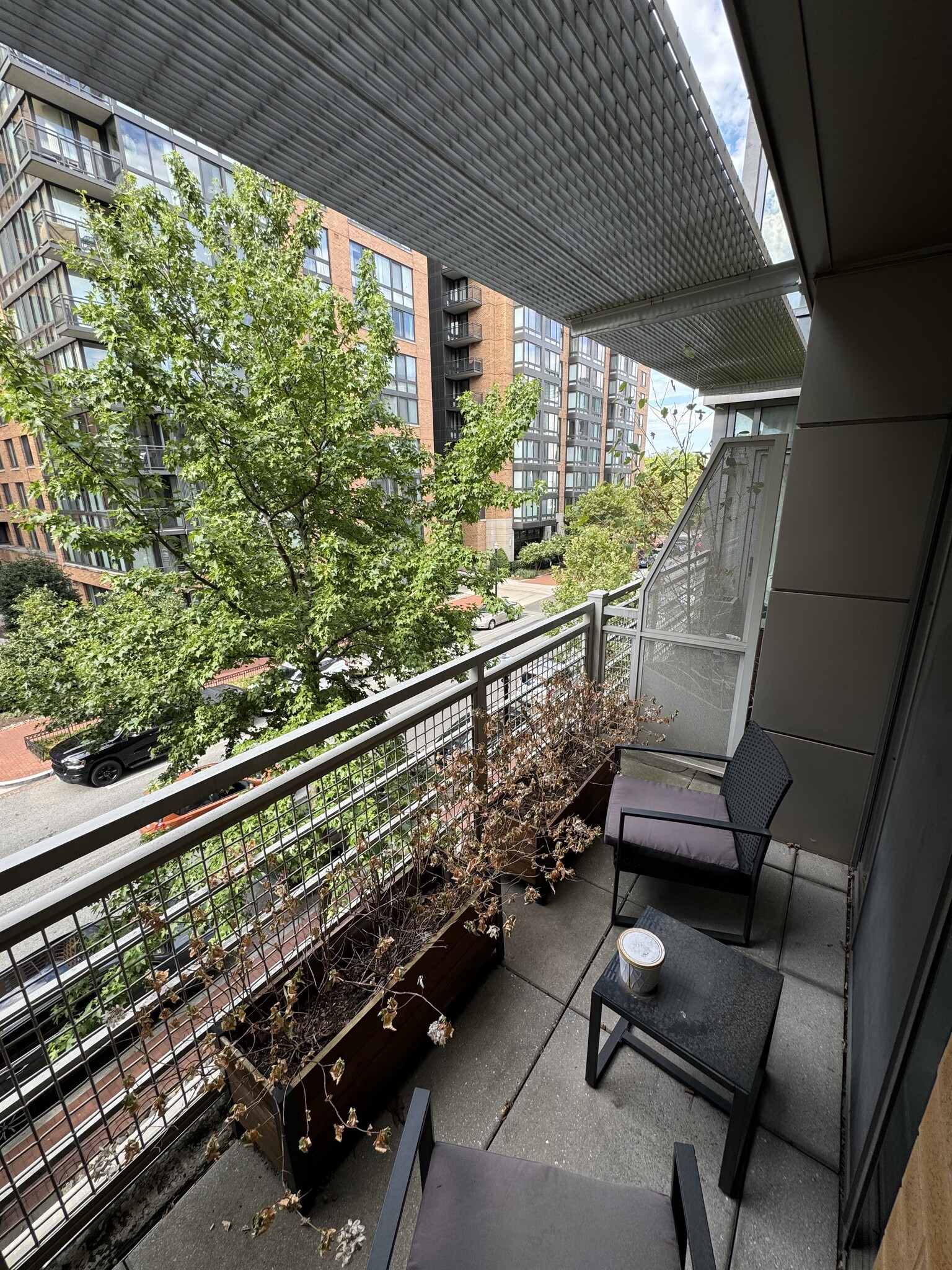 Ignore (other half) - Primary balcony. - 440 L St NW