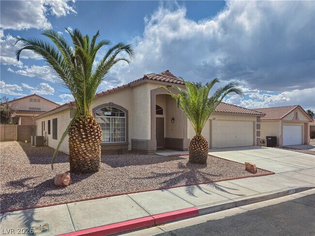 Building Photo - 1037 Blue Lantern Dr