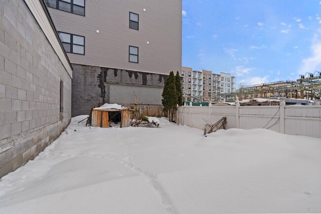 Building Photo - 149 Culver Ave