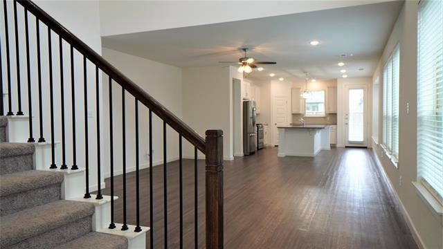 Building Photo - 2417 Doncaster Dr