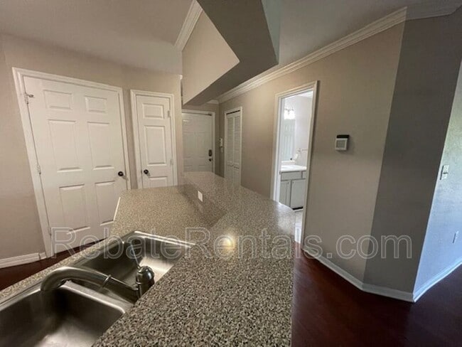 Building Photo - 7800 Point Meadows Dr