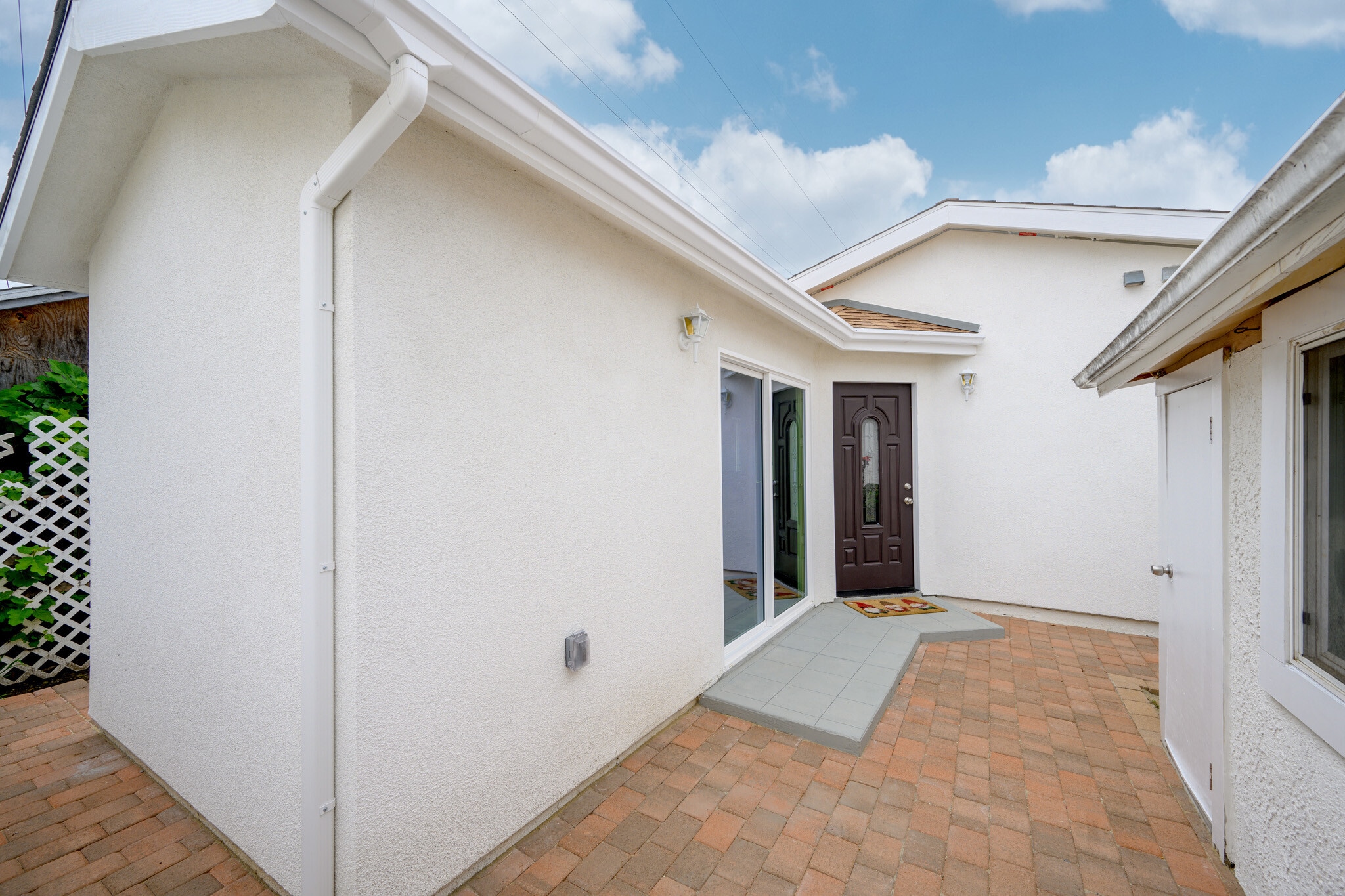 Building Photo - 536 South St