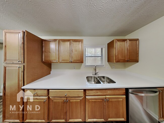 Building Photo - 1253 Blazing Ridge W SW