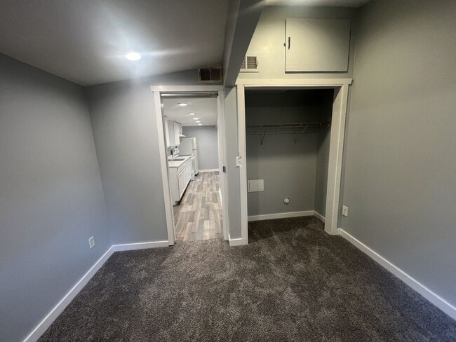 Building Photo - 4939 Graston Ave