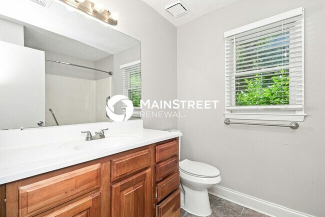 Building Photo - 3 Bedroom Pet-Friendly Home in Conyers, GA with Main Street Renewal