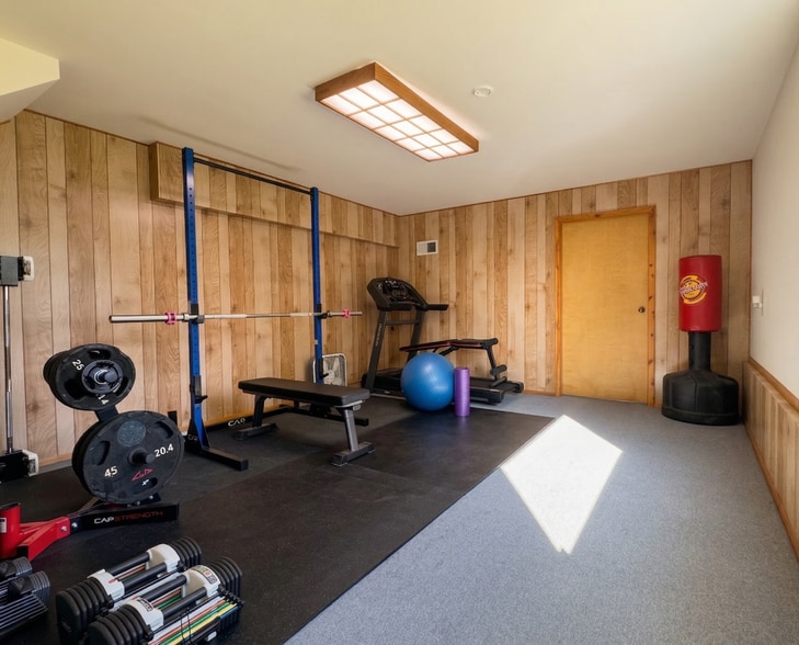 Building Photo - 17253 33rd Ave S