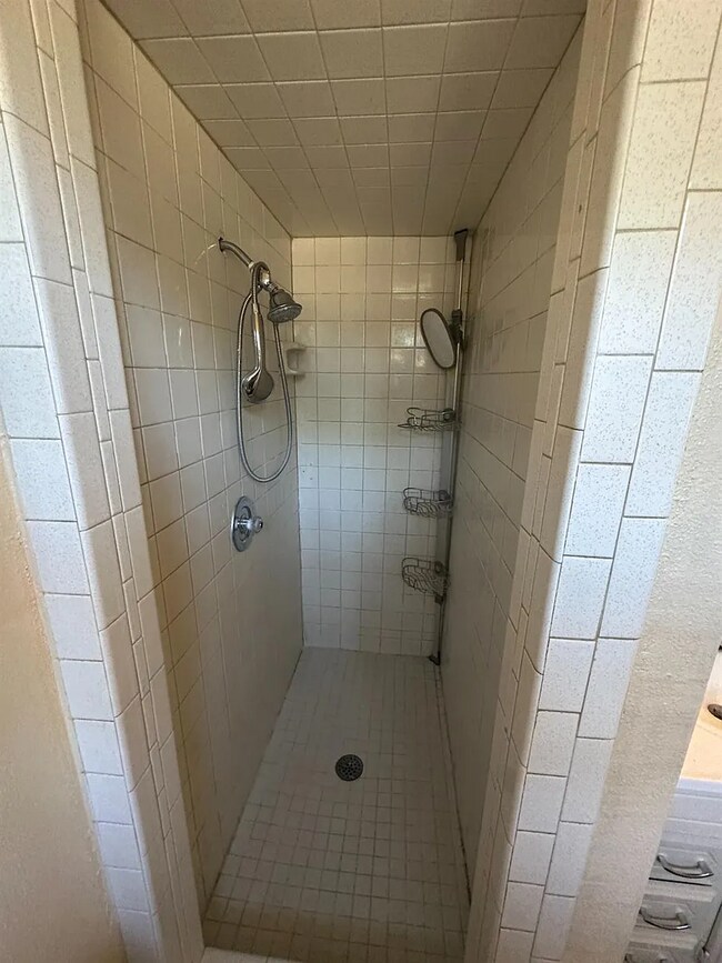 Building Photo - 3024 57th St