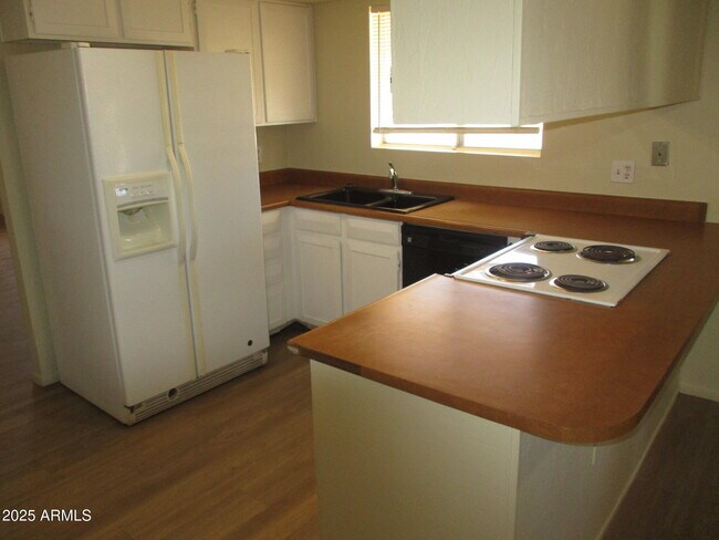 Building Photo - 6133 S College Ave