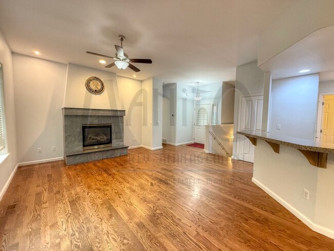 Building Photo - Spacious Eagle Ridge Home