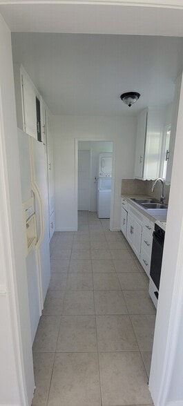 Building Photo - 432 N Glenwood Pl