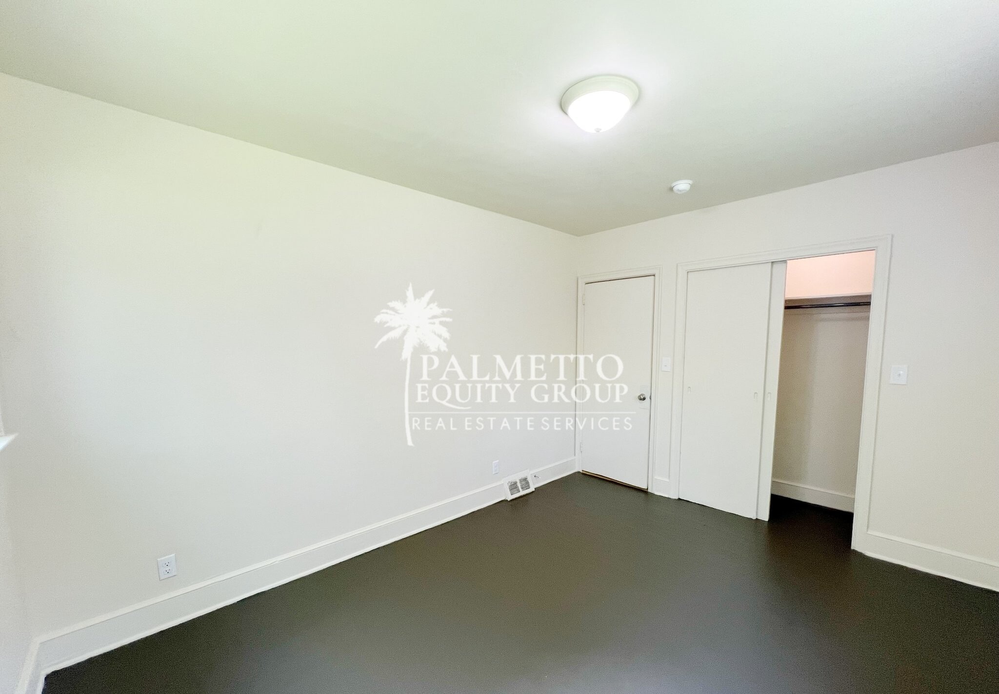 Building Photo - 405 Richardson Ave