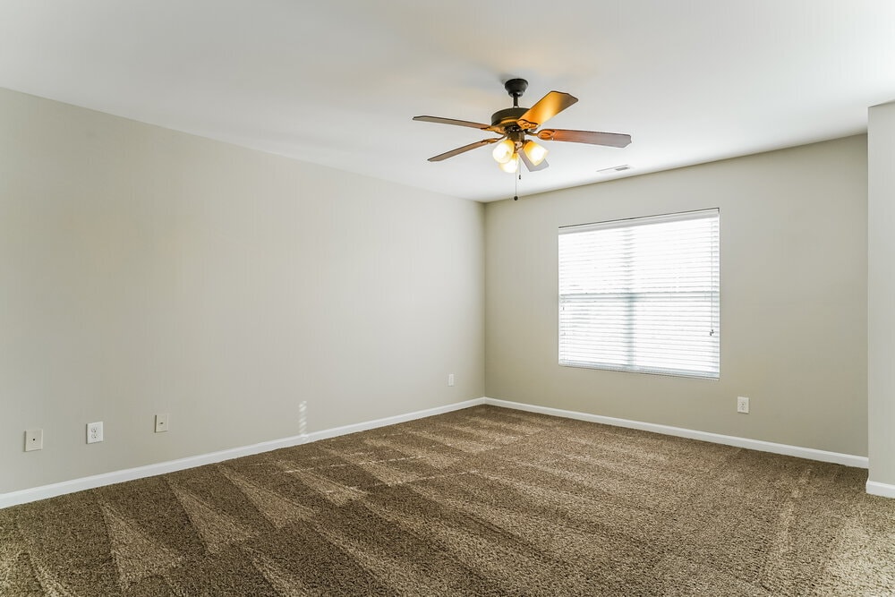 Building Photo - 167 Woodcreek Ln