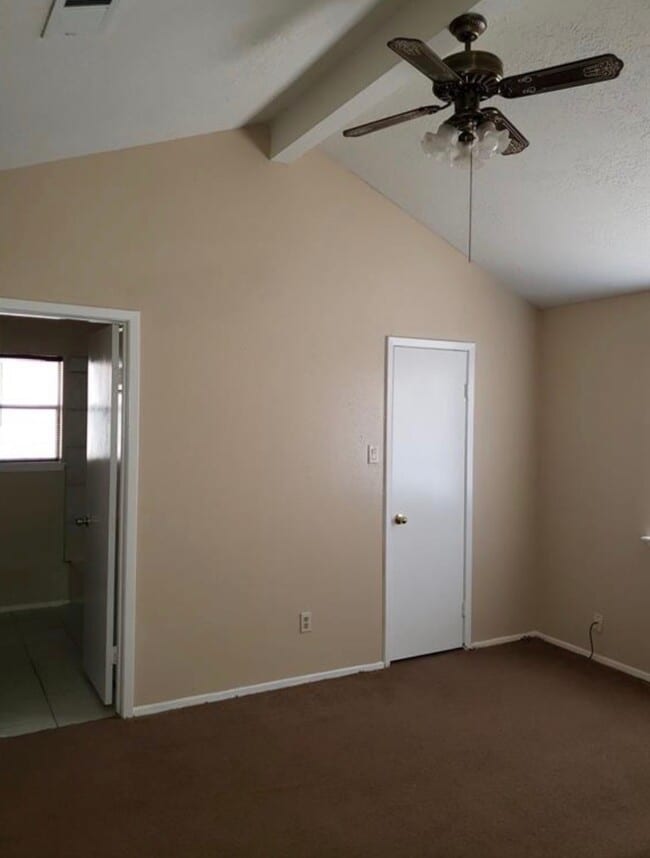 Building Photo - 2426 Spring Dusk Dr