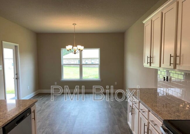 Building Photo - 1208 Carraway Cv