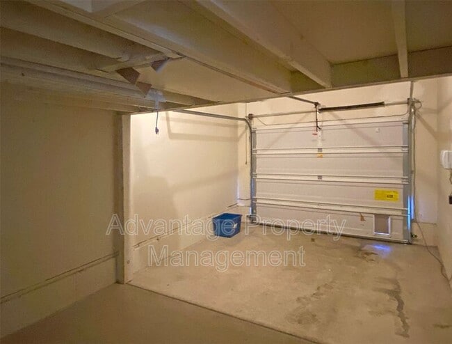 Building Photo - 2991 NW Shooting Star Dr