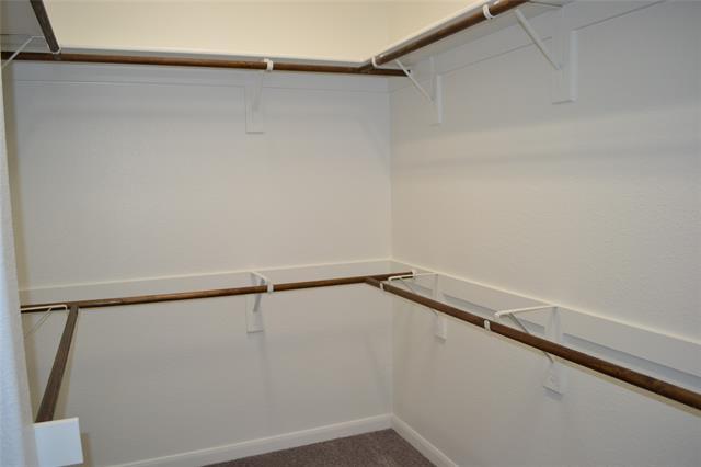 Building Photo - 5090 Royal Springs Dr